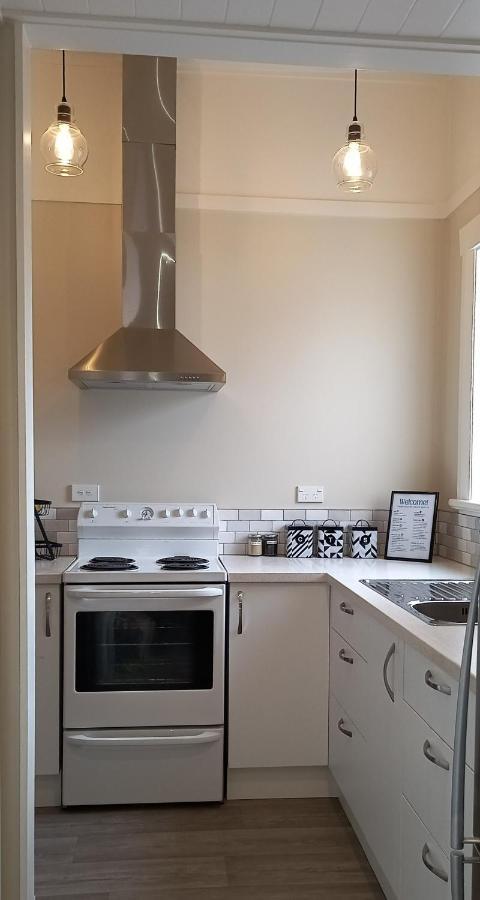 Character 2-Bedroom Unit Masterton Exteriör bild